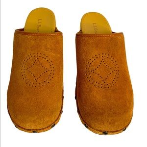 L.L. Bean Suede Clogs Mules Women’s 7.5 Suede Perforated Design
